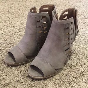 Only worn once QUPID peep toe booties